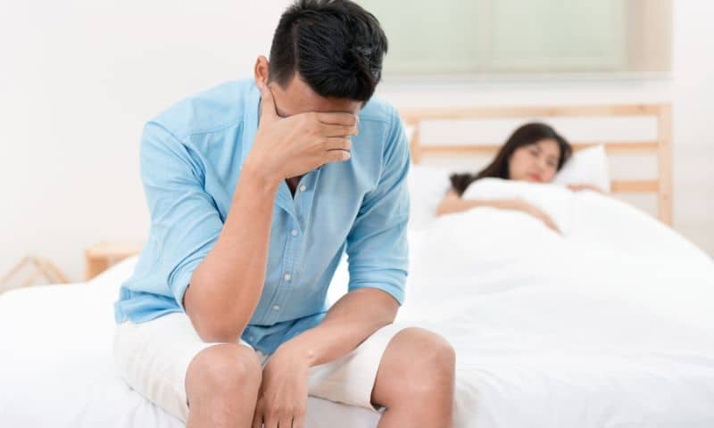 Quan hệ tình dục gián đoạn khiến cho lượng tinh dịch bị đọng lại trong cơ thể.
