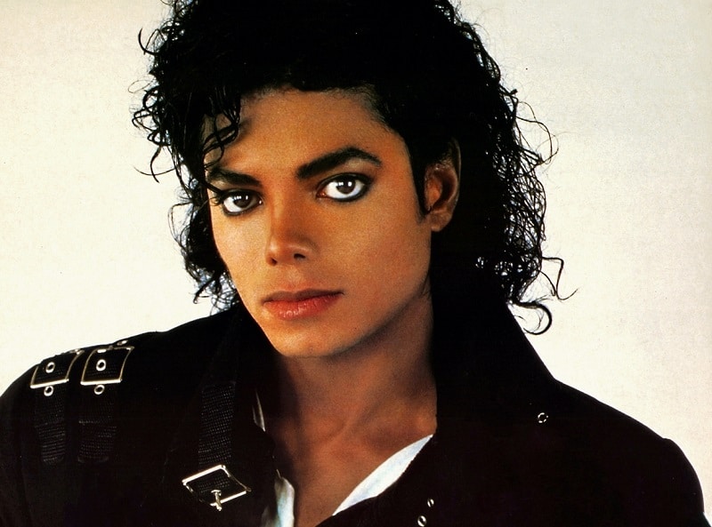 Bác sĩ Conrad Murray bị nghi ngờ trong cái chết của Michael Jackson