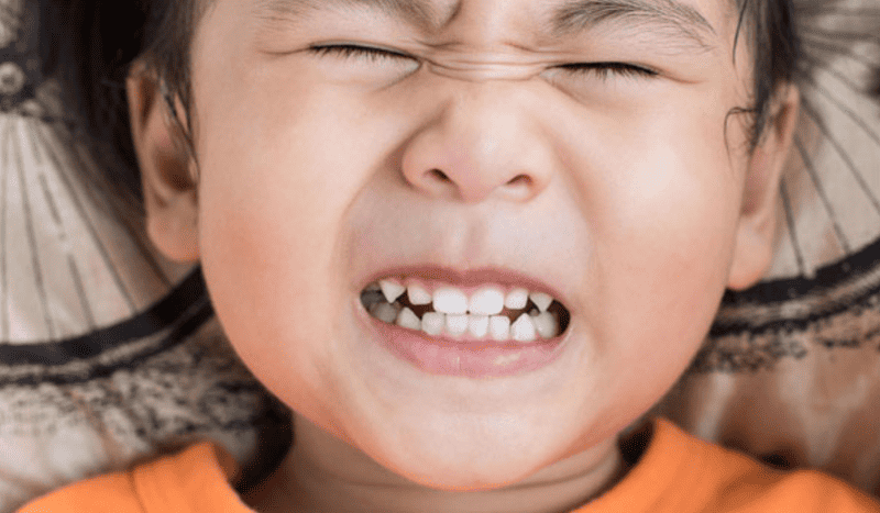 Tuổi tác cũng là nguyên nhân tại sao lại nghiến răng khi ngủ