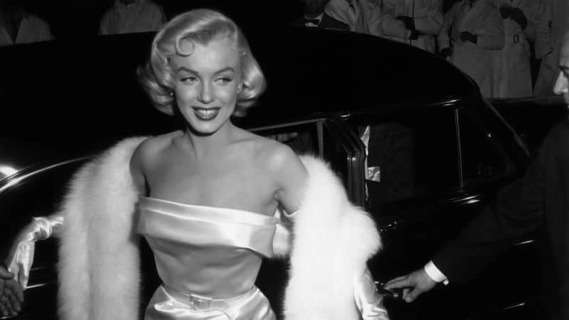 Marilyn Monroe tại sao chết, nguyên nhân thực sự là gì?